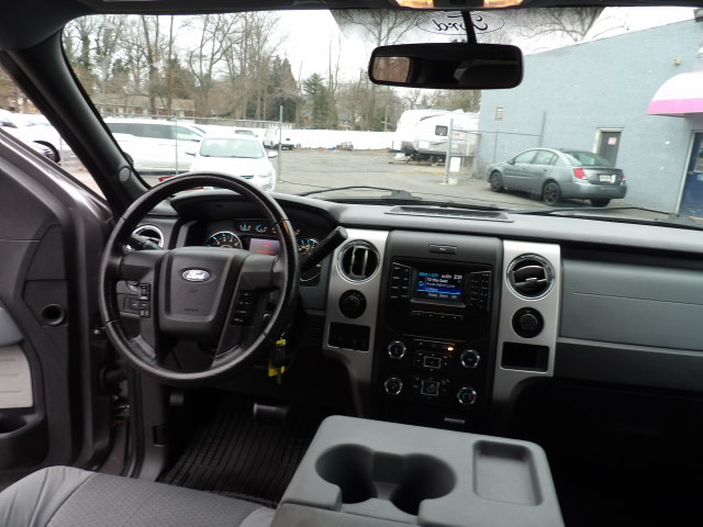 Ford F-150 4WD SuperCrew 139" XLT 2013