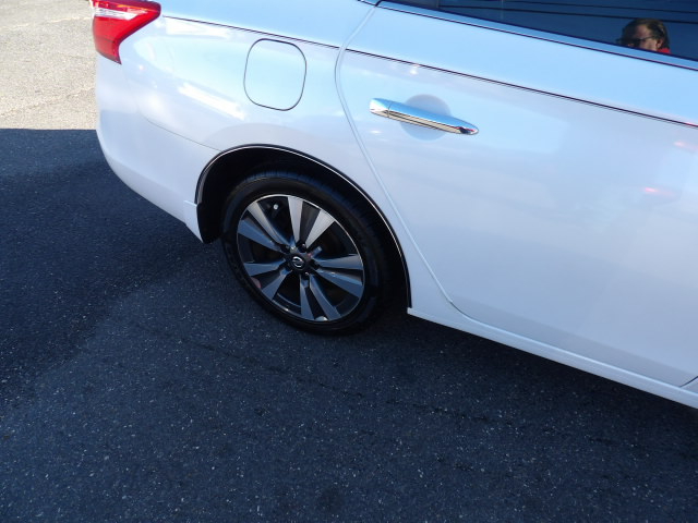 Nissan Sentra SL CVT 2018