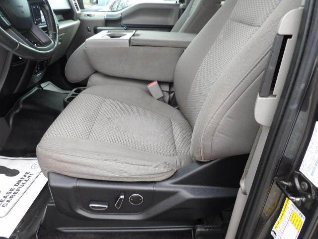 Ford F-150 4WD SuperCab 163" Lariat w/HD Payload Pkg 2015