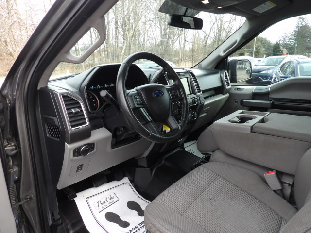 Ford F-150 4WD SuperCab 163" Lariat w/HD Payload Pkg 2015