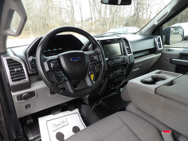 Ford F-150 4WD SuperCab 163" Lariat w/HD Payload Pkg 2015