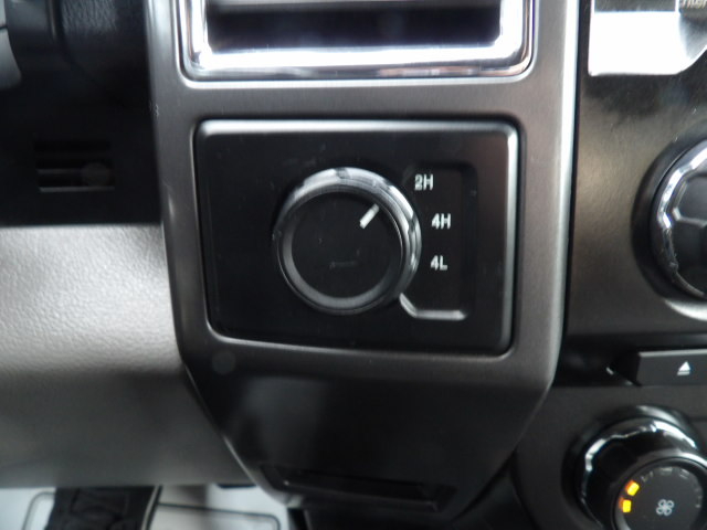 Ford F-150 4WD SuperCab 163" Lariat w/HD Payload Pkg 2015