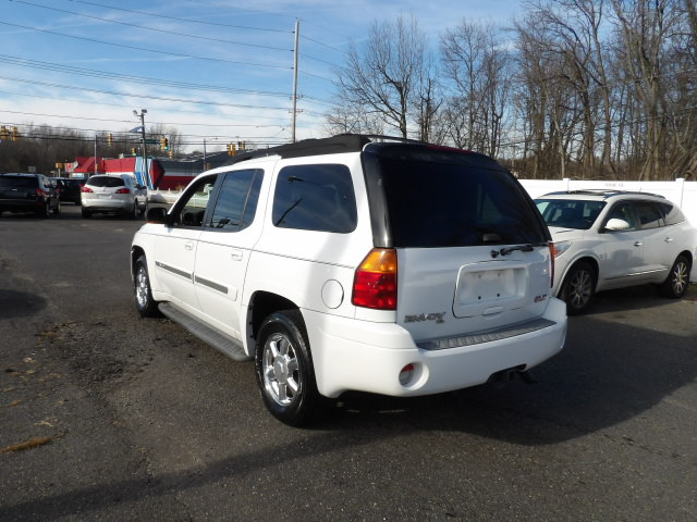 GMC Envoy XL 4dr 2WD SLT 2003