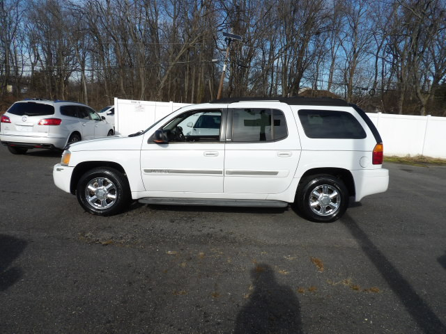 GMC Envoy XL 4dr 2WD SLT 2003