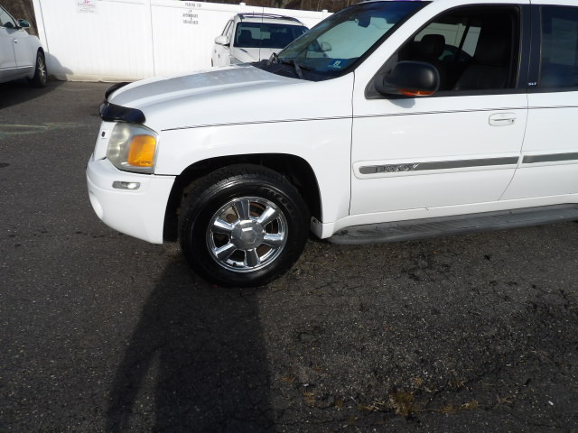 GMC Envoy XL 4dr 2WD SLT 2003