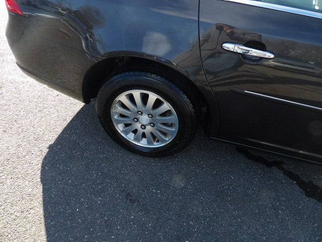 Buick Lucerne 4dr Sdn V6 CX 2008