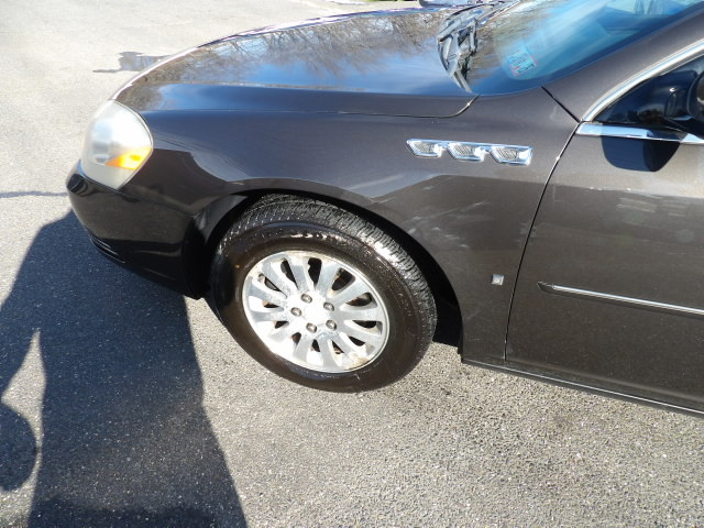 Buick Lucerne 4dr Sdn V6 CX 2008