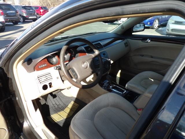 Buick Lucerne 4dr Sdn V6 CX 2008