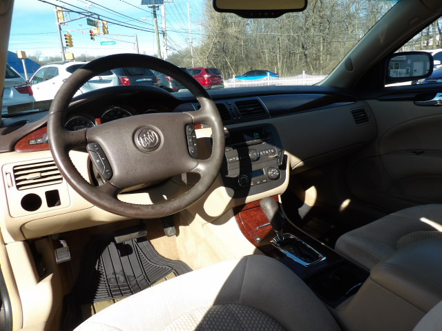 Buick Lucerne 4dr Sdn V6 CX 2008