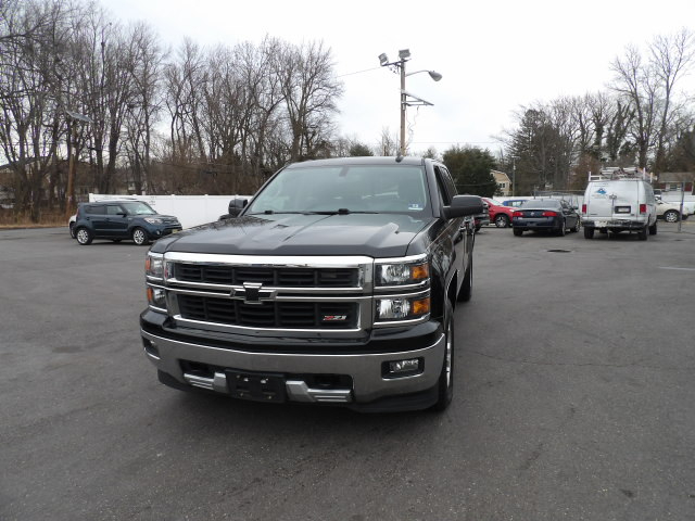 Chevrolet Silverado 1500 4WD Crew Cab 143.5" LT w/2LT 2015