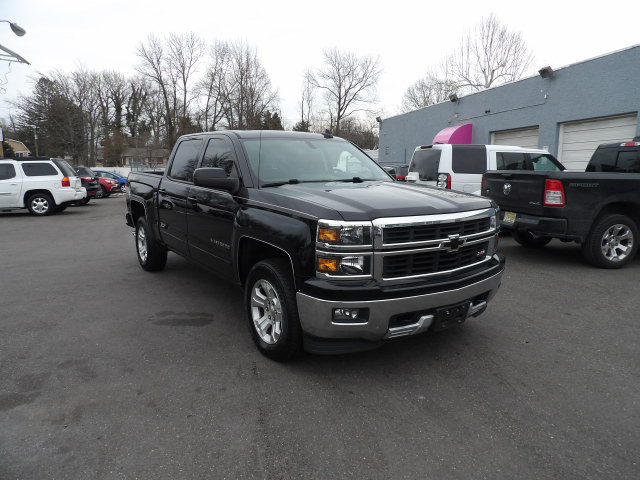 Chevrolet Silverado 1500 4WD Crew Cab 143.5" LT w/2LT 2015