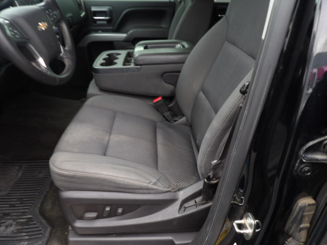 Chevrolet Silverado 1500 4WD Crew Cab 143.5" LT w/2LT 2015