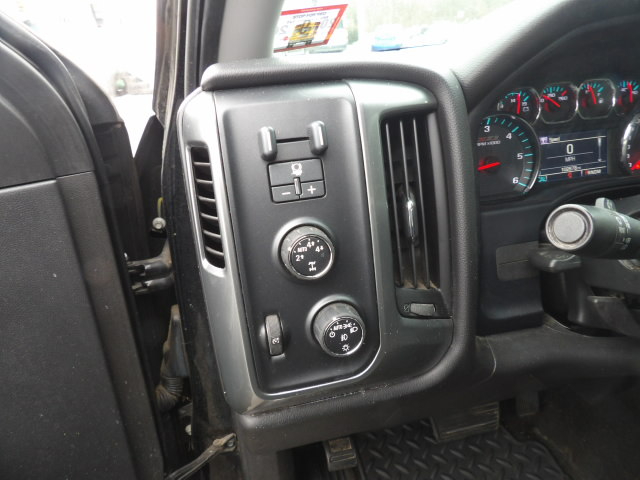 Chevrolet Silverado 1500 4WD Crew Cab 143.5" LT w/2LT 2015