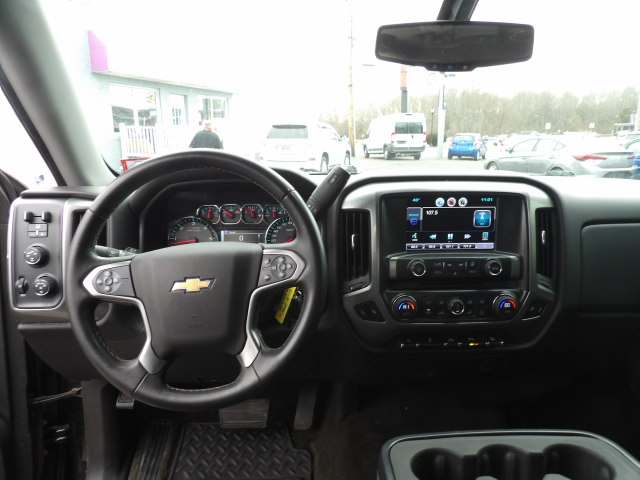 Chevrolet Silverado 1500 4WD Crew Cab 143.5" LT w/2LT 2015