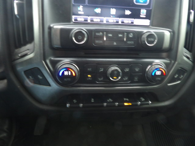 Chevrolet Silverado 1500 4WD Crew Cab 143.5" LT w/2LT 2015