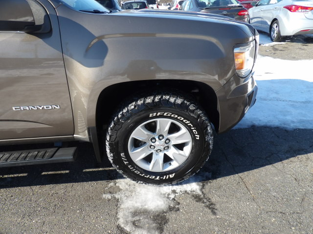 GMC Canyon 4WD Crew Cab 128.3" SLE 2015