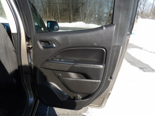 GMC Canyon 4WD Crew Cab 128.3" SLE 2015