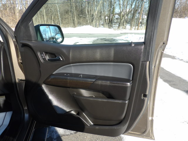 GMC Canyon 4WD Crew Cab 128.3" SLE 2015