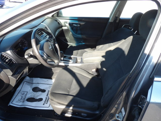 Nissan Altima 4dr Sdn I4 2.5 SV 2015