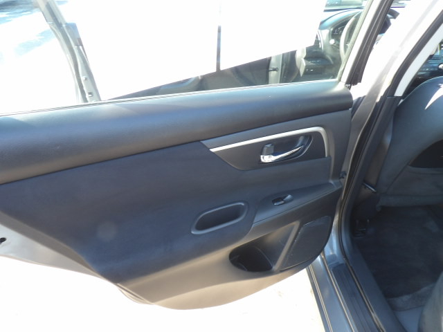 Nissan Altima 4dr Sdn I4 2.5 SV 2015