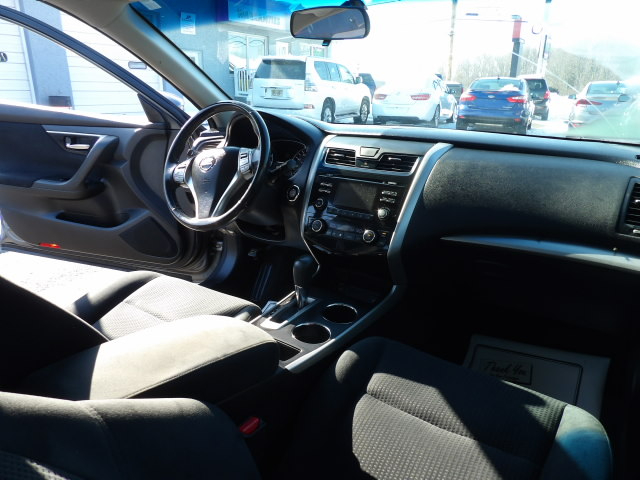 Nissan Altima 4dr Sdn I4 2.5 SV 2015