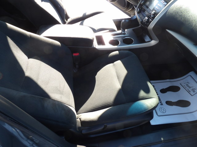 Nissan Altima 4dr Sdn I4 2.5 SV 2015