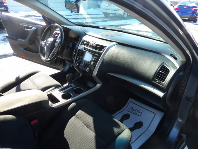 Nissan Altima 4dr Sdn I4 2.5 SV 2015