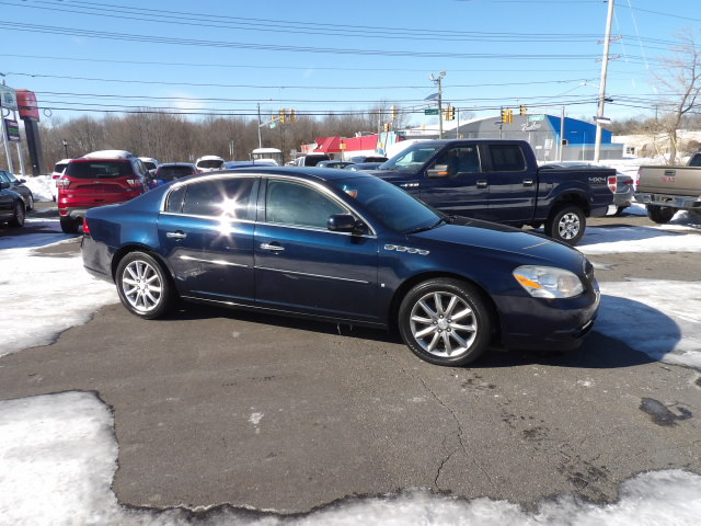 Buick Lucerne 4dr Sdn V8 CXS 2007