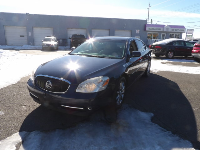 Buick Lucerne 4dr Sdn V8 CXS 2007