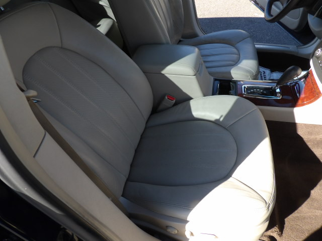 Buick Lucerne 4dr Sdn V8 CXS 2007