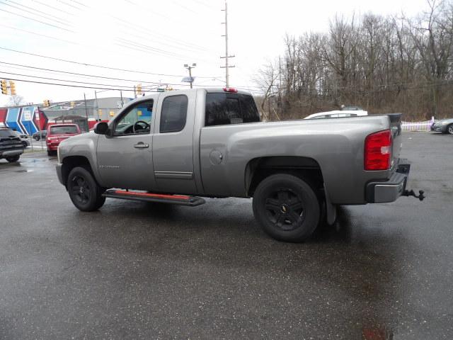 Chevrolet Silverado 1500 4WD Ext Cab 143.5" LTZ 2009