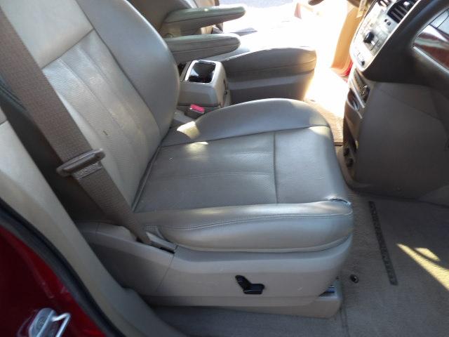 Chrysler Town & Country 4dr Wgn Touring-L 2012