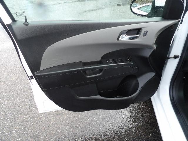 Chevrolet Sonic 5dr HB Auto LT 2015