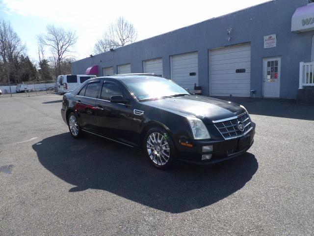 Cadillac STS 4dr Sdn V6 AWD w/1SB 2010