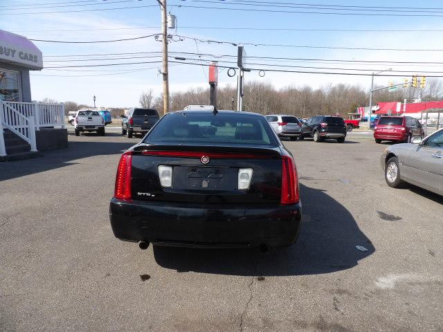 Cadillac STS 4dr Sdn V6 AWD w/1SB 2010