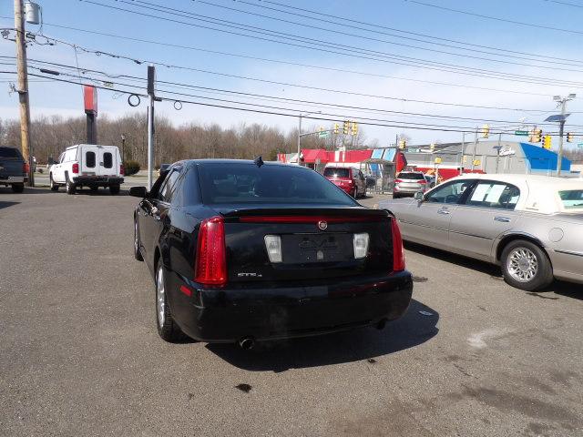 Cadillac STS 4dr Sdn V6 AWD w/1SB 2010
