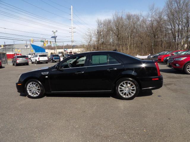 Cadillac STS 4dr Sdn V6 AWD w/1SB 2010