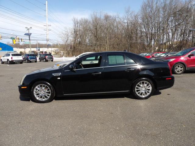 Cadillac STS 4dr Sdn V6 AWD w/1SB 2010