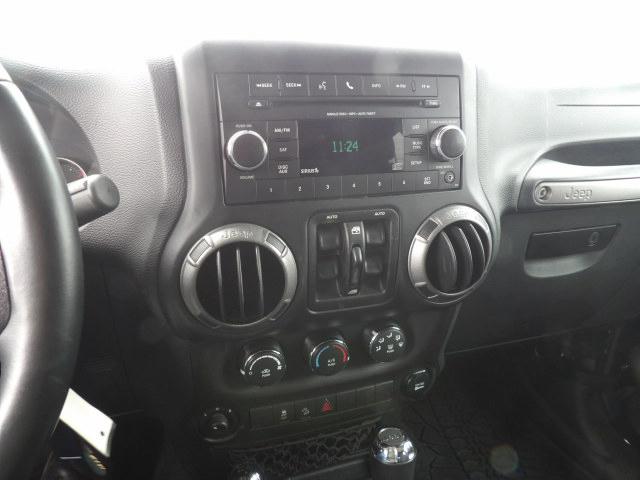 Jeep Wrangler Unlimited 4WD 4dr Sport 2014