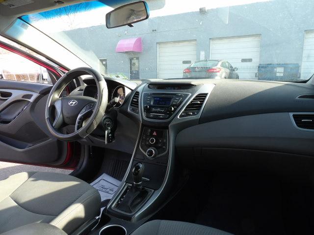 Hyundai Elantra 4dr Sdn Auto SE (Alabama Plant) 2014