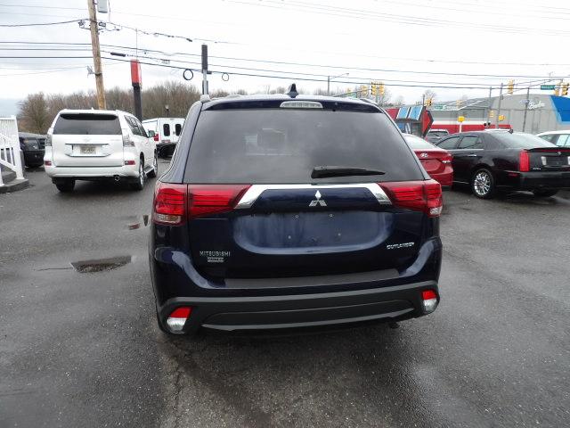 Mitsubishi Outlander SEL FWD 2018