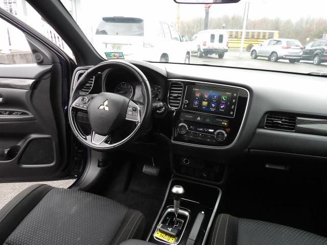 Mitsubishi Outlander SEL FWD 2018