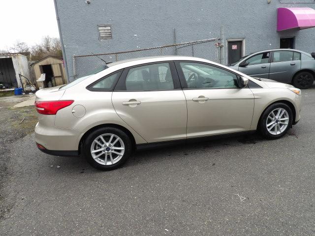 Ford Focus SE Sedan 2018