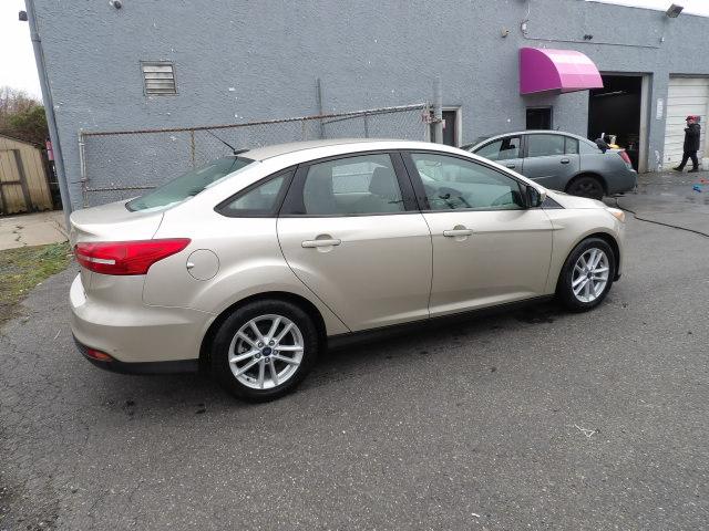 Ford Focus SE Sedan 2018