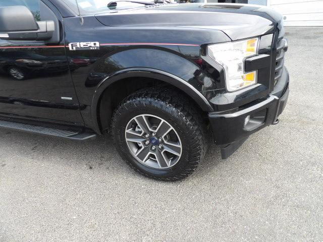 Ford F-150 4WD SuperCrew 145" XLT 2017