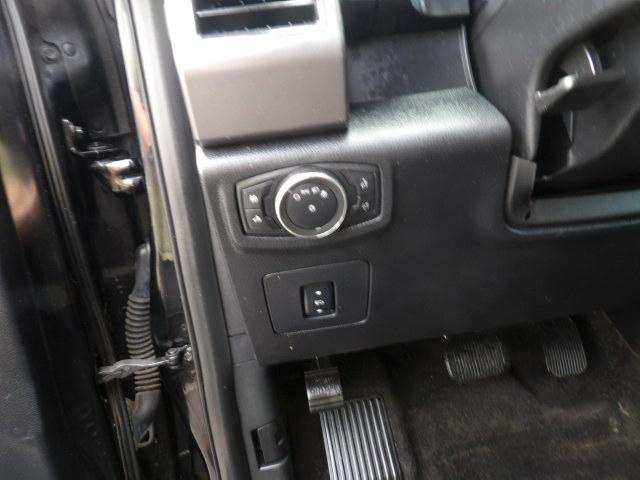 Ford F-150 4WD SuperCrew 145" XLT 2017