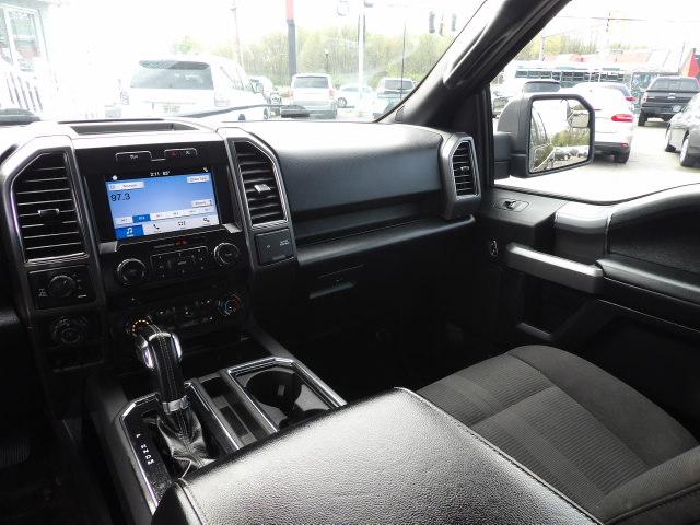 Ford F-150 4WD SuperCrew 145" XLT 2017