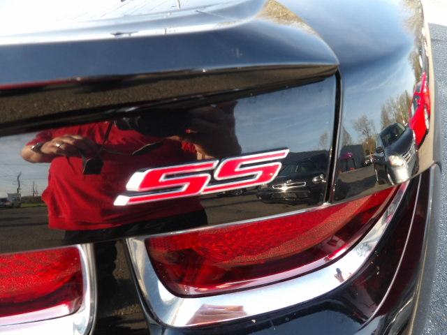 Chevrolet Camaro 2dr Cpe SS w/2SS 2013