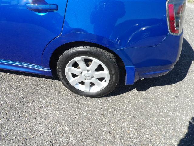 Nissan Sentra 4dr Sdn I4 CVT 2.0 SR 2010