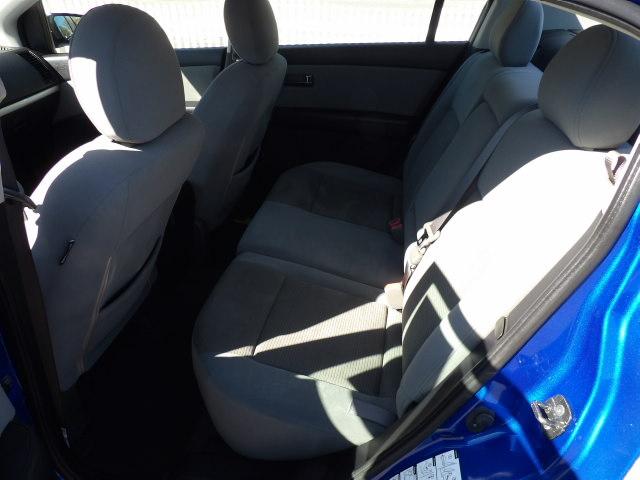 Nissan Sentra 4dr Sdn I4 CVT 2.0 SR 2010